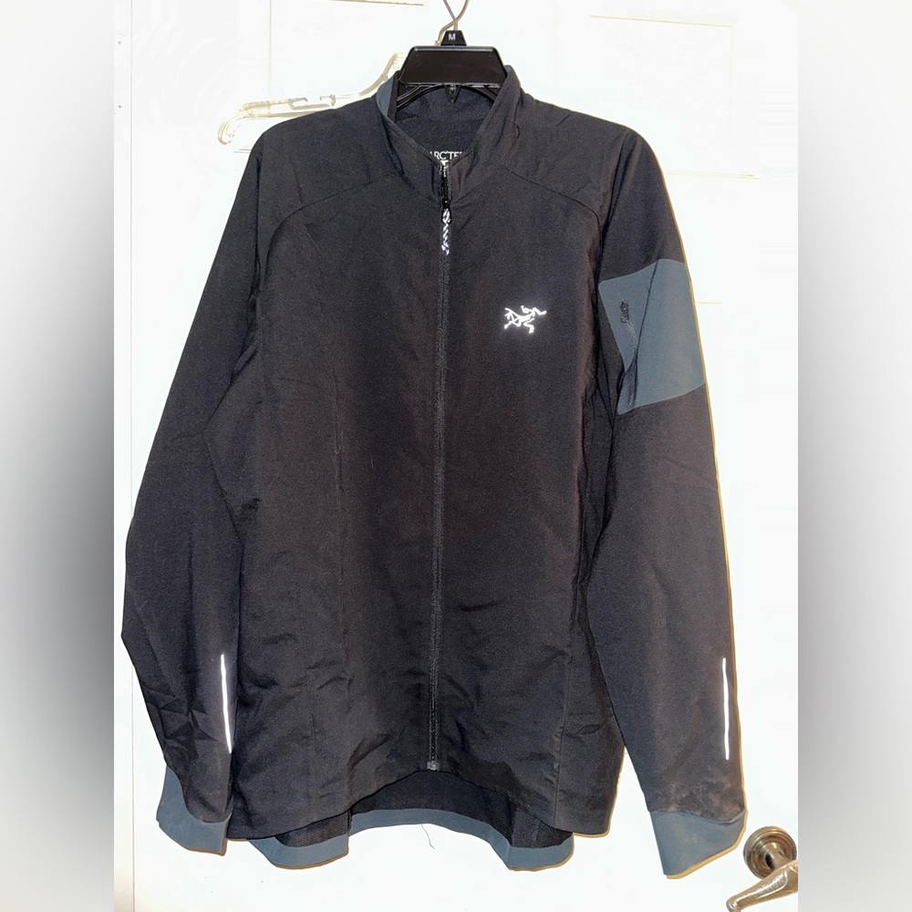 Arc’teryx men’s featherlight jacket